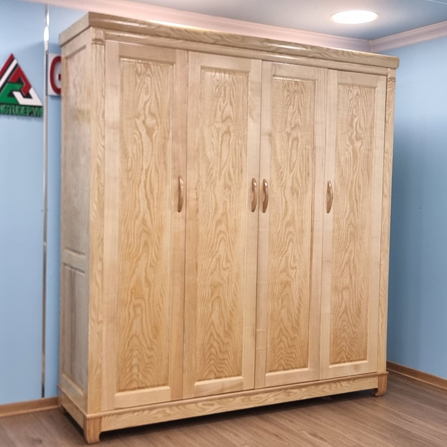 Tủ Quần Áo Gỗ Tự Nhiên – Bền Chắc Và Tinh Tế Theo Thời Gian